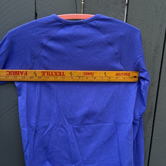 Sparkly deep purple athletic stretchy seamless "Own Your Power" VGUC w/thumbhole - Picture 10 of 11